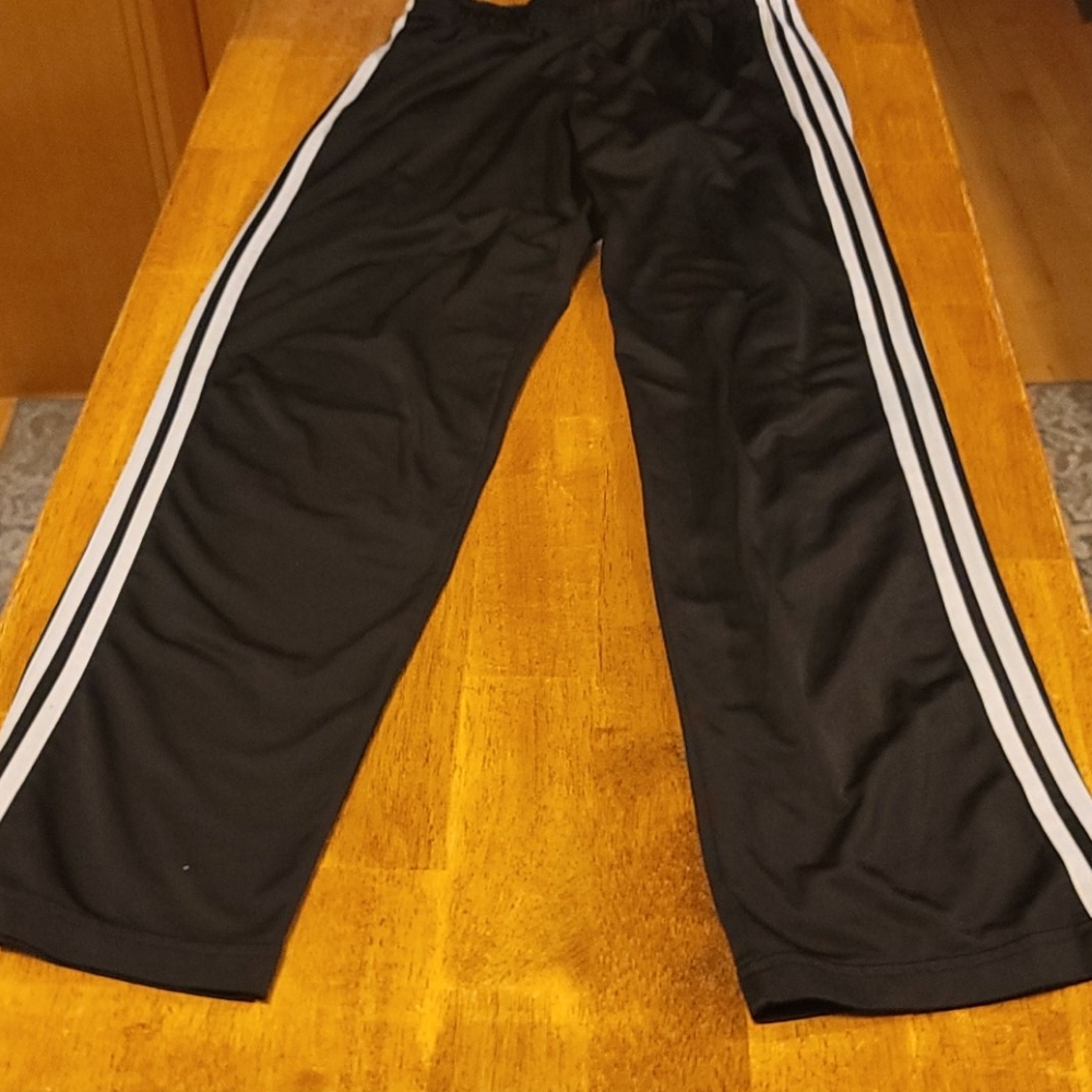 Sports pants